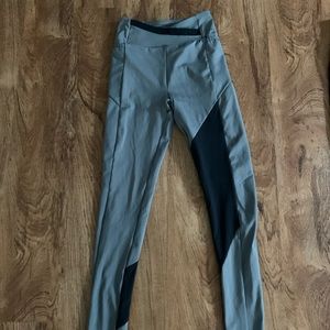 Gymshark Asymmetric Leggings - Black/ Grey